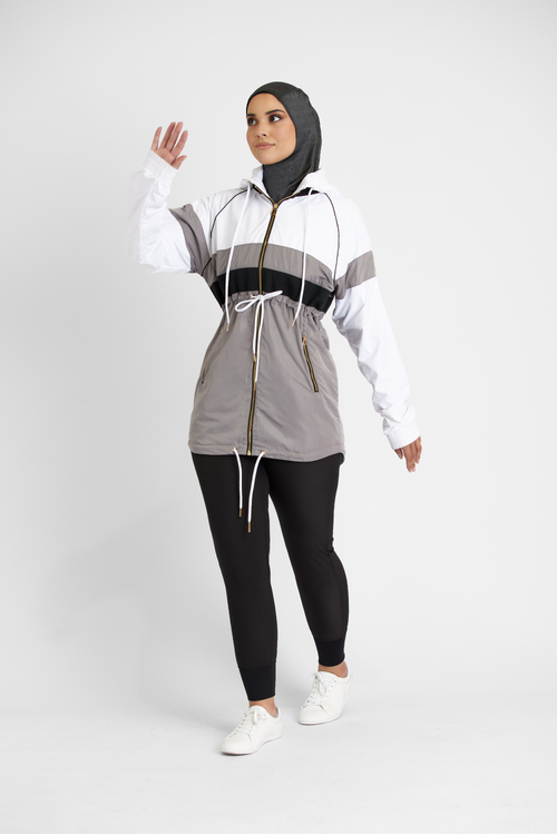 Essential Windbreaker Jacket [size: 8]