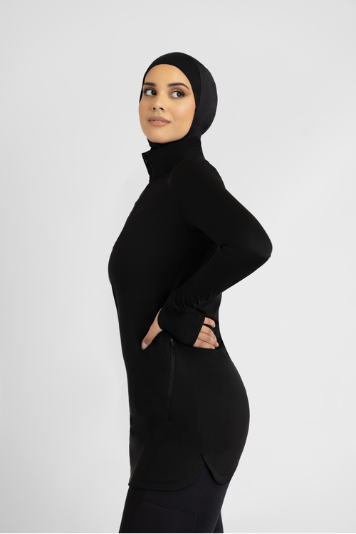 1/2 Zip Training Modest Top [size: 6]