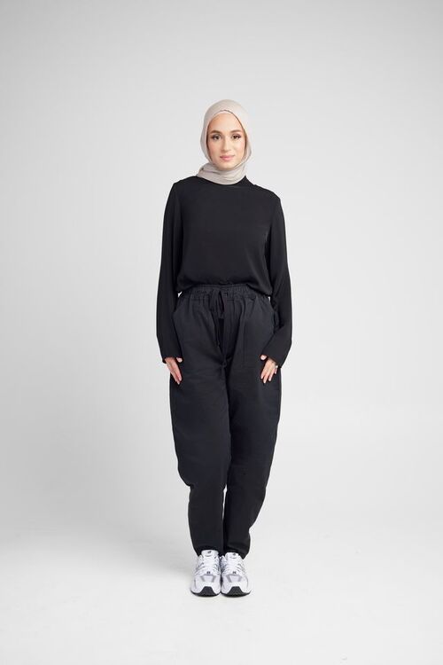 Black Drawstring Jogger [size: 6]