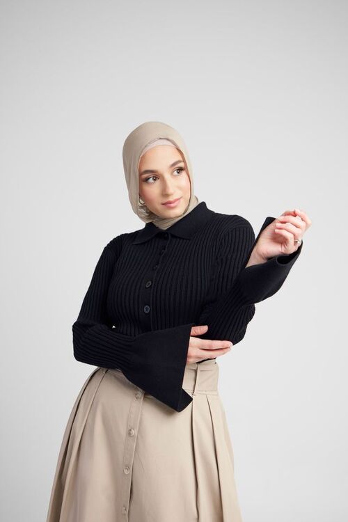Wide Spread Cardi [size: 6]